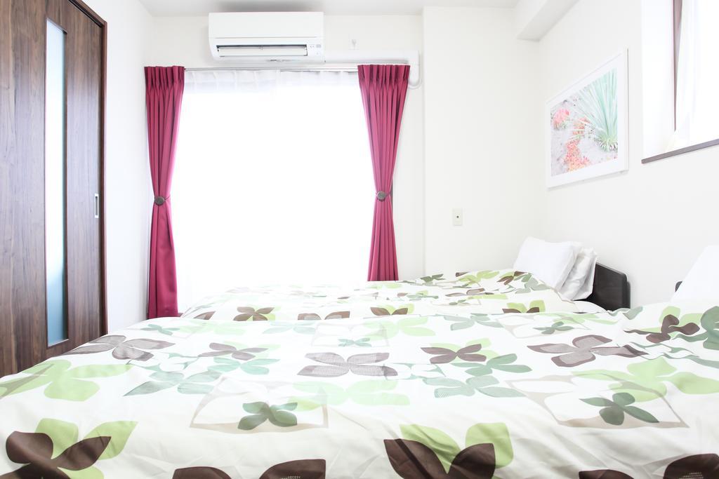 ลา ฟามิเลีย ยะมะซะกะ Apartment โอซาก้า ภายนอก รูปภาพ