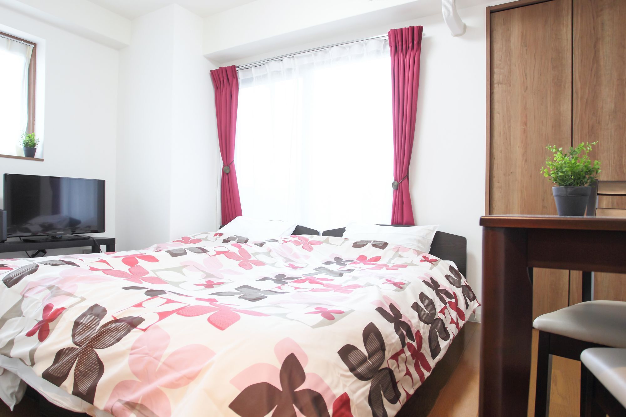 ลา ฟามิเลีย ยะมะซะกะ Apartment โอซาก้า ภายนอก รูปภาพ