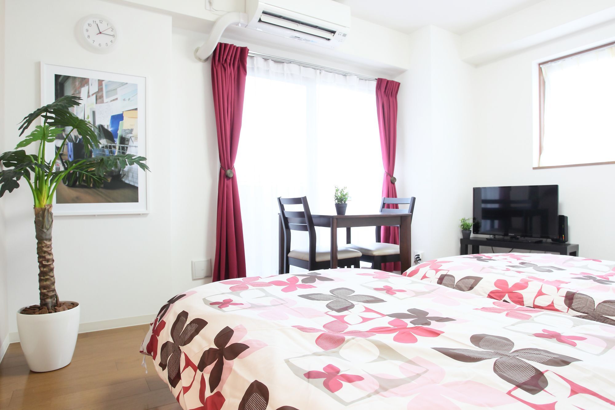 ลา ฟามิเลีย ยะมะซะกะ Apartment โอซาก้า ภายนอก รูปภาพ