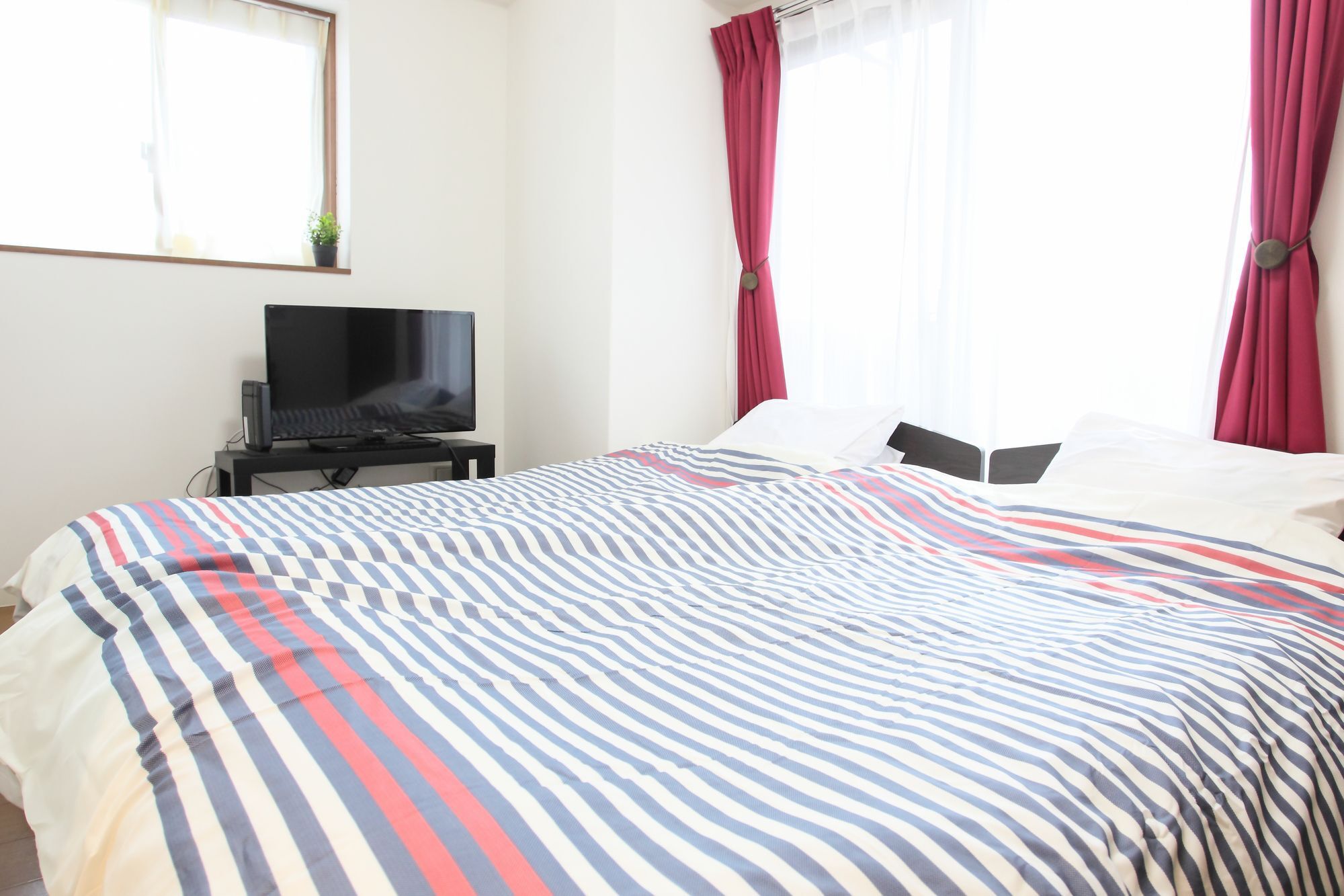 ลา ฟามิเลีย ยะมะซะกะ Apartment โอซาก้า ภายนอก รูปภาพ