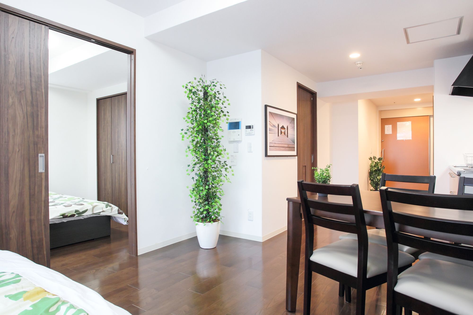 ลา ฟามิเลีย ยะมะซะกะ Apartment โอซาก้า ภายนอก รูปภาพ