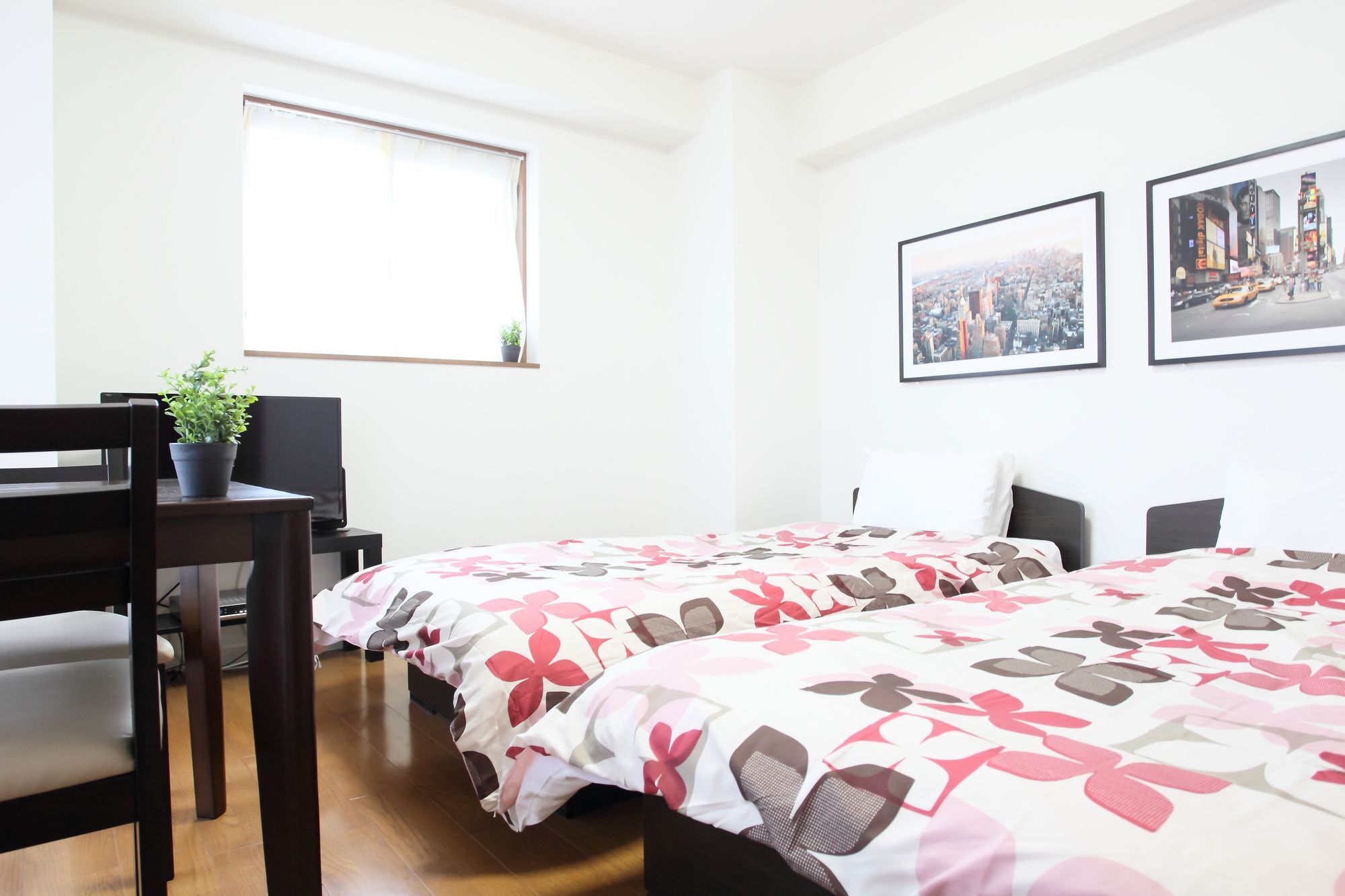 ลา ฟามิเลีย ยะมะซะกะ Apartment โอซาก้า ภายนอก รูปภาพ