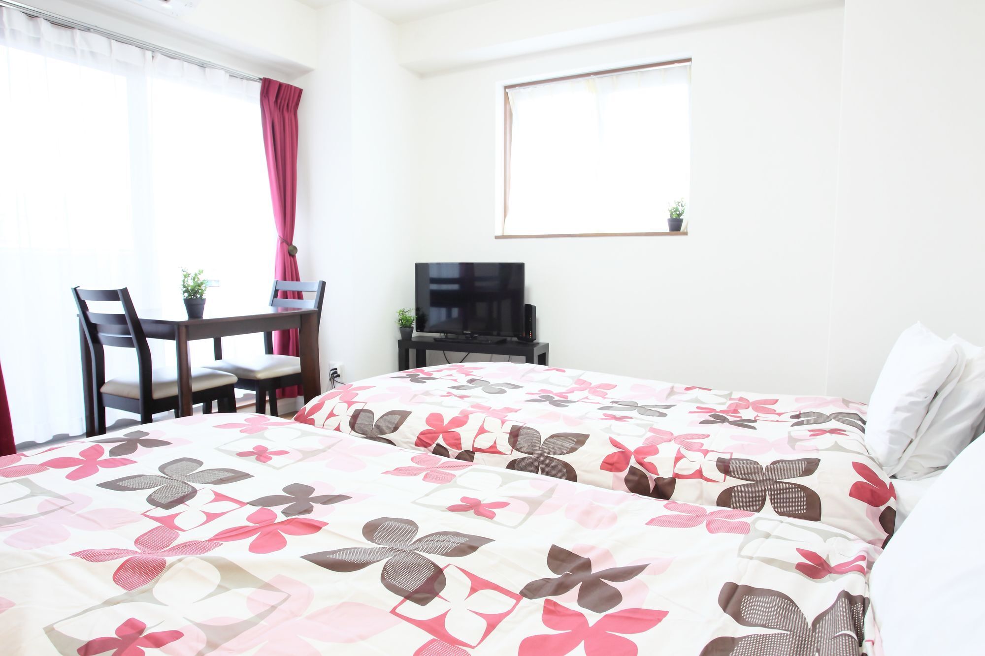 ลา ฟามิเลีย ยะมะซะกะ Apartment โอซาก้า ภายนอก รูปภาพ